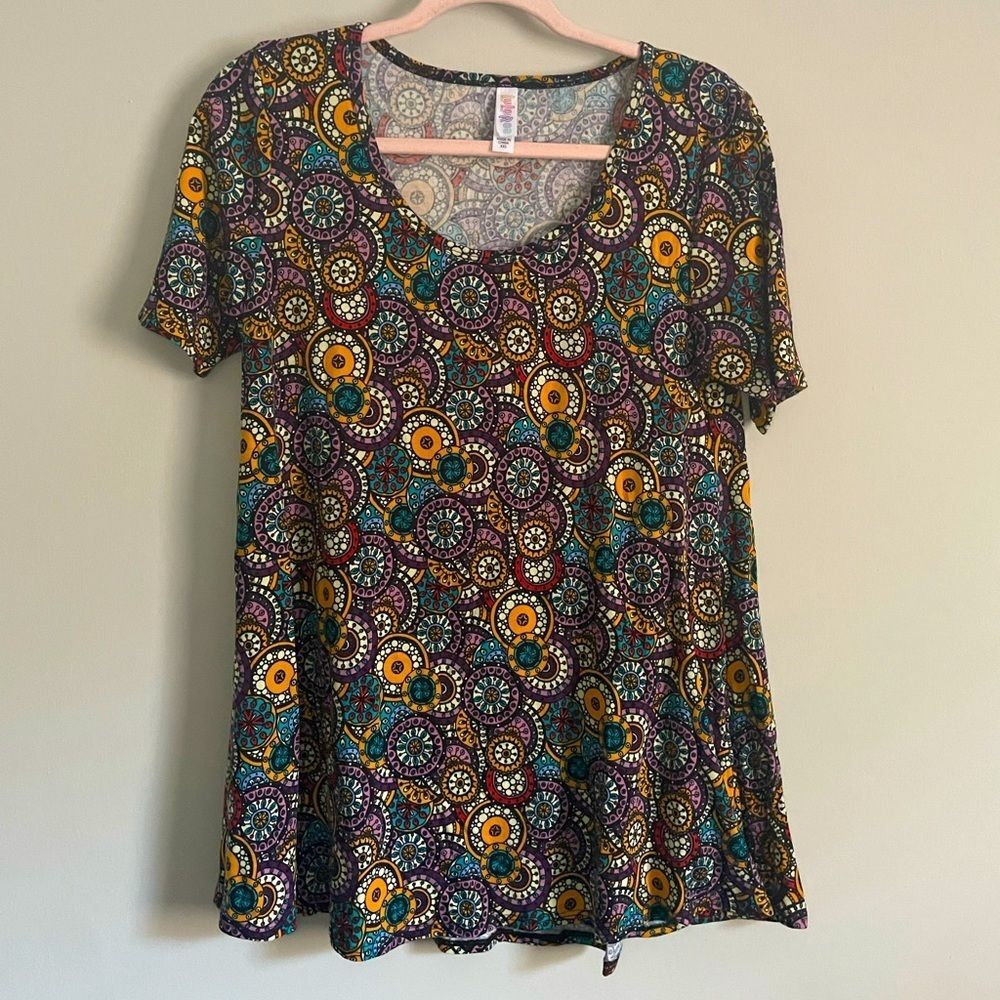 Lularoe Perfect T-Shirt Circle Patterned Rainbow Colorful